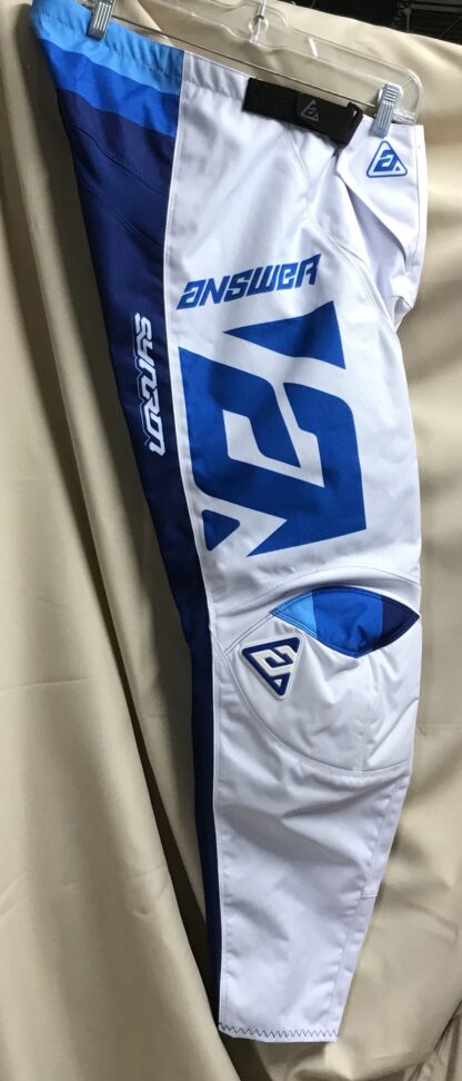 Syncron 2023 CC Race Grade Pants Blue/White Size 32 – NEW - Image 7