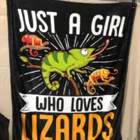 Item loves lizards lizards blanket