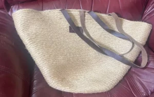 Beach bag leather straps item