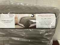 Modern threads item threads stone