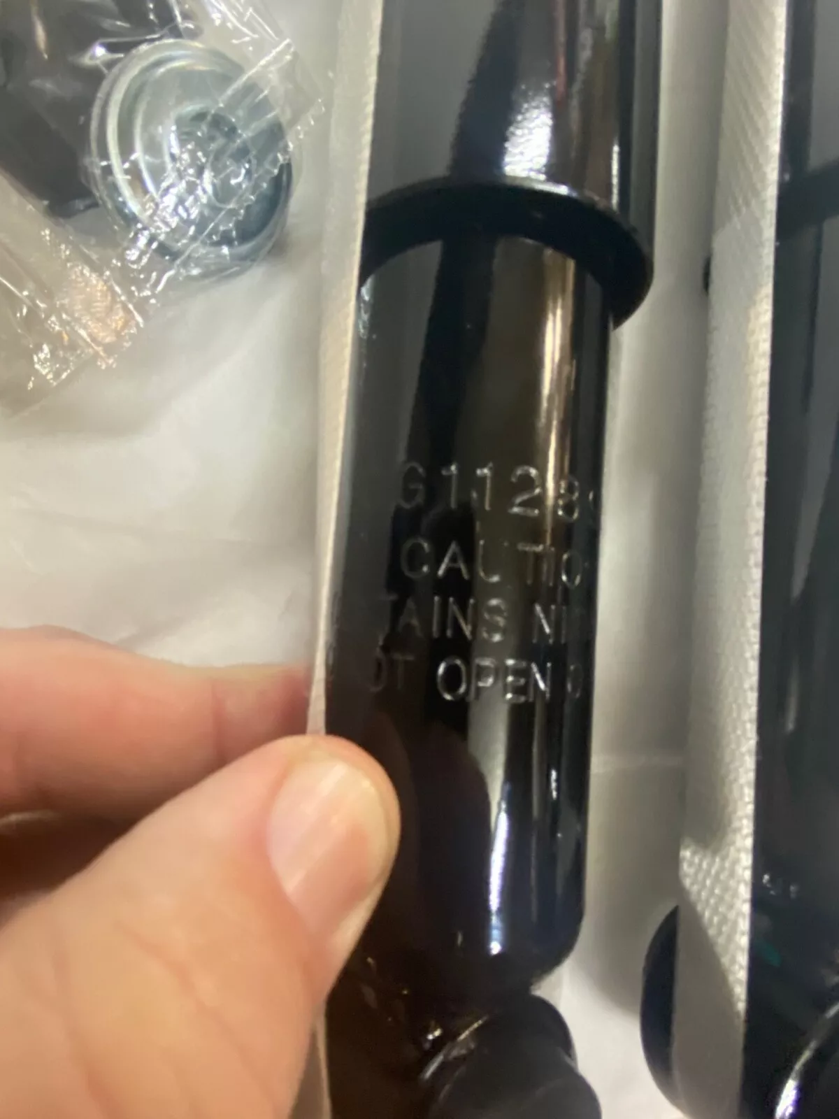 Nitrogen filled filled shock shock absorber