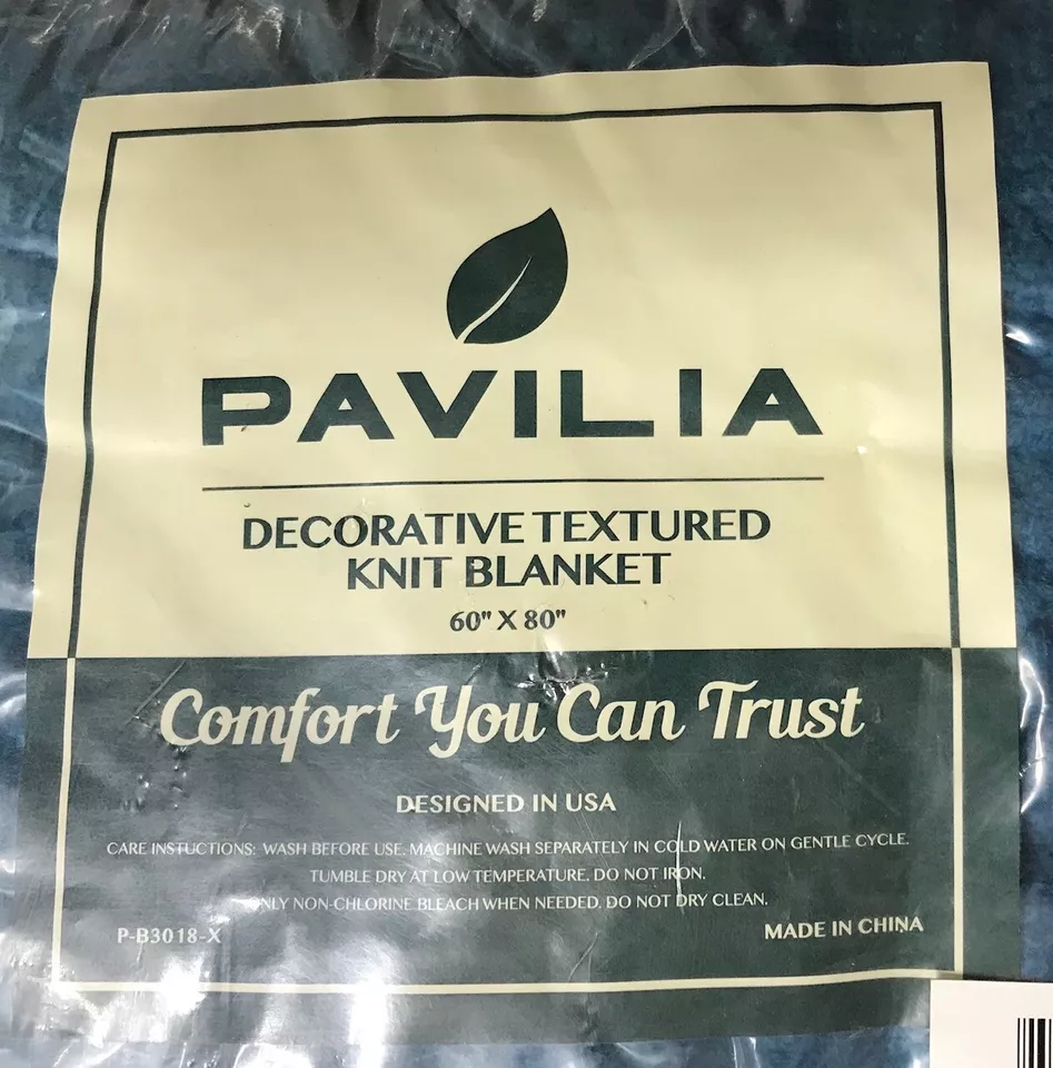 Decorative extured extured knit teal blue