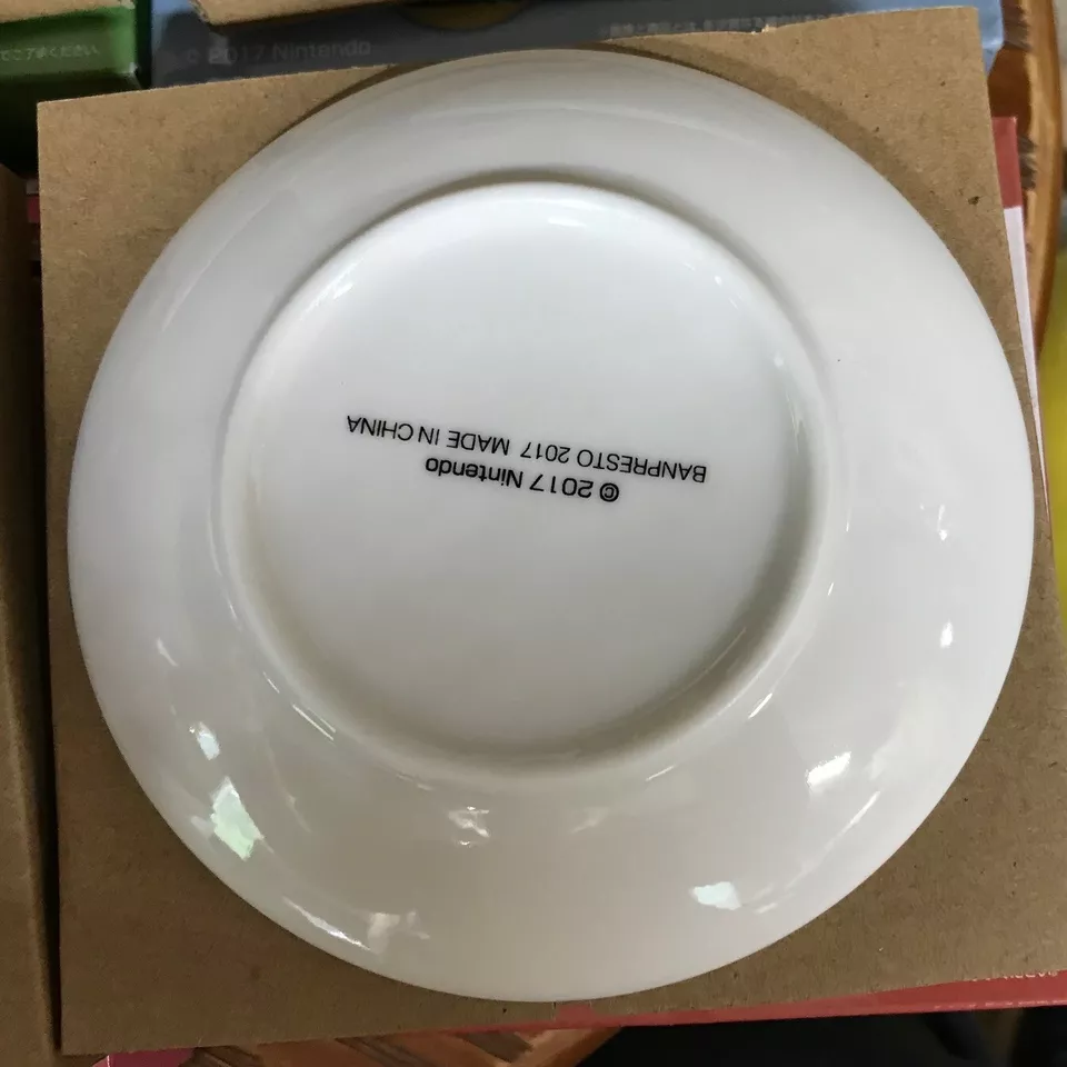 Super mario mini plate item