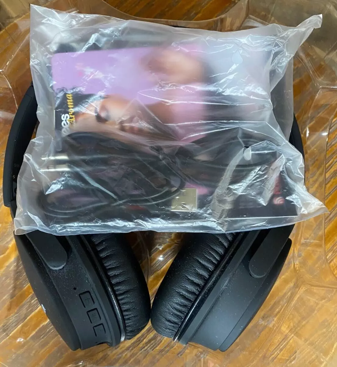 Item verge headset air podcast