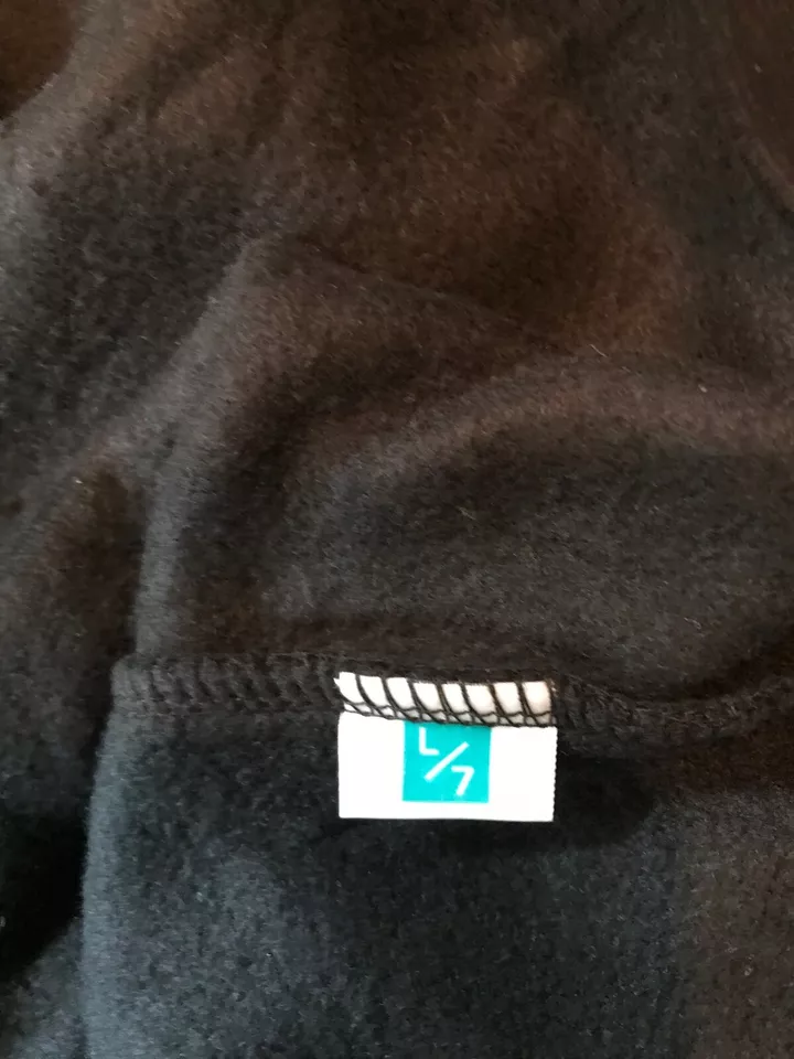 Item versailles black black hooded