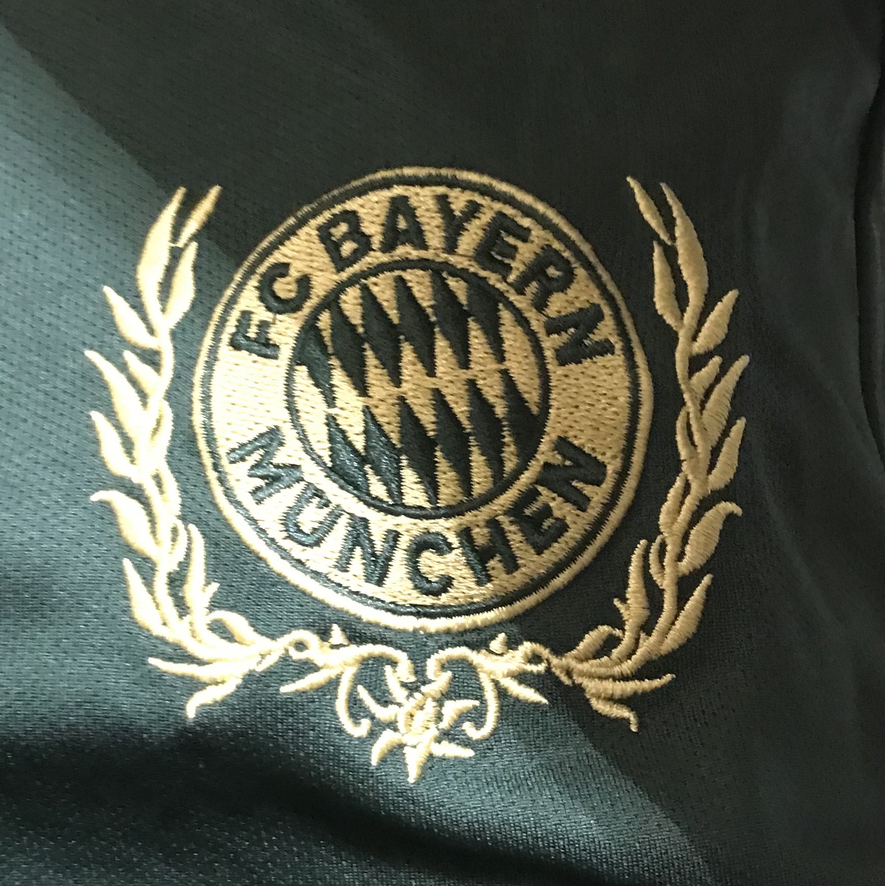 Bayern munich green night soccer jersey