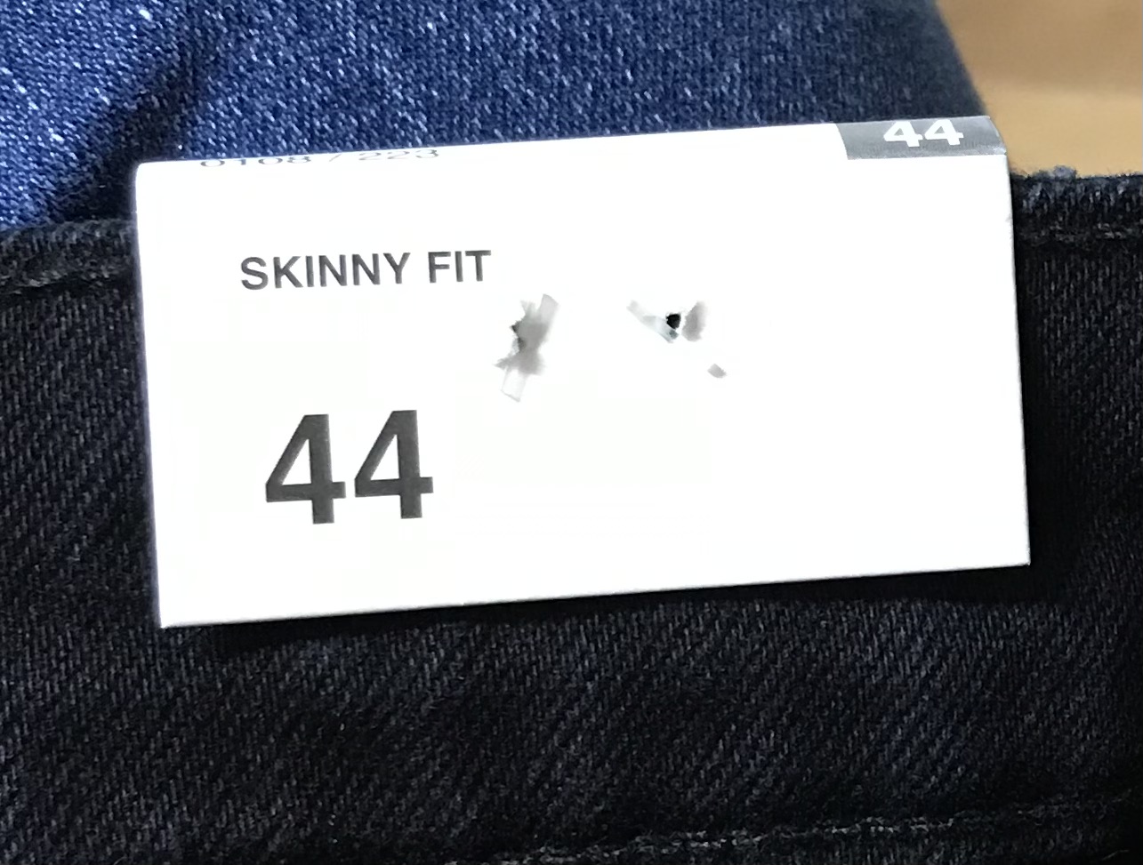 Mid rise skinny fit fit pants