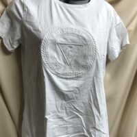 Embroidered logo guess women nwt embroidered