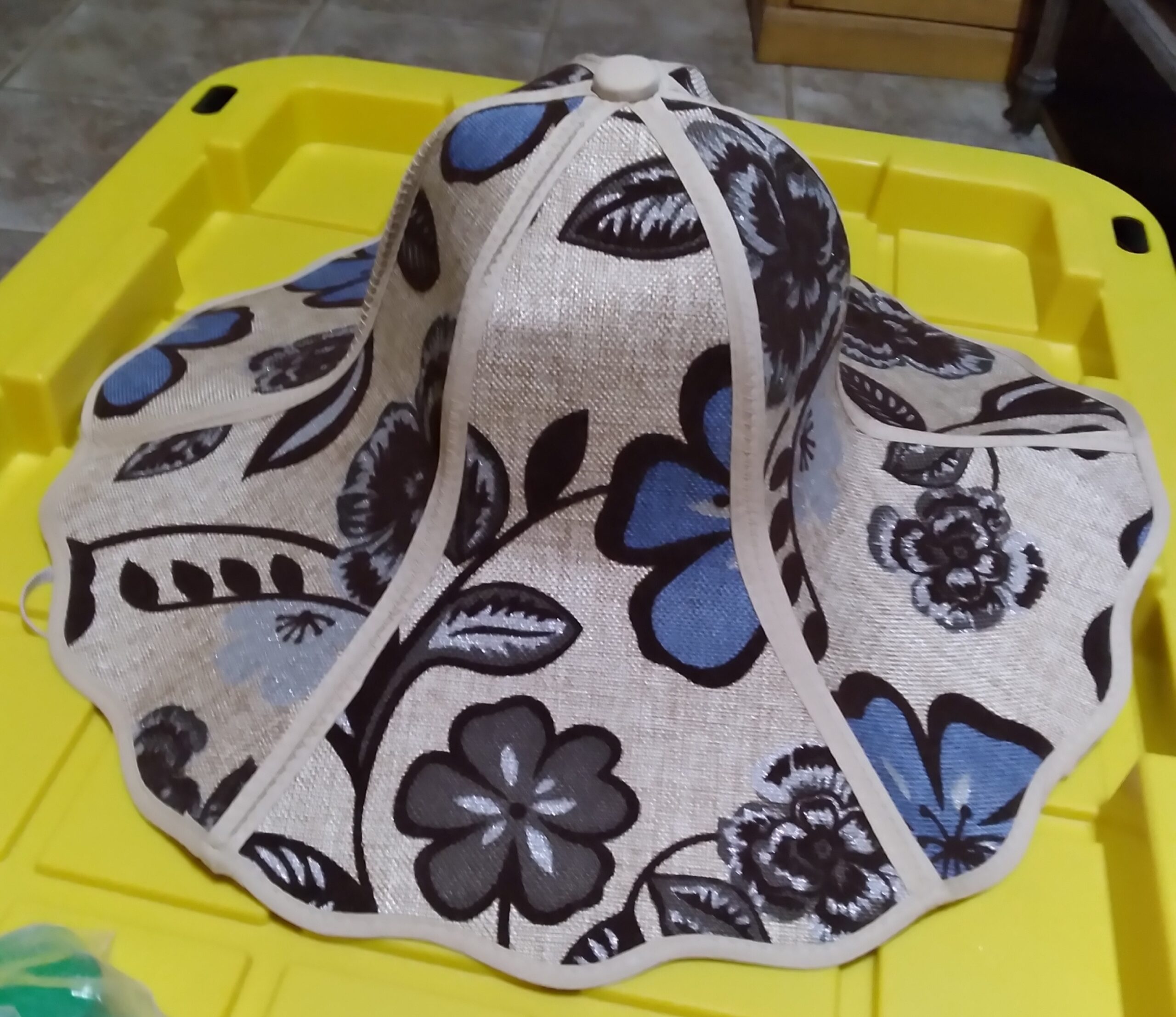 Collapsible Tan Burlap Sun Hat with Brown Blue Silver Floral Design NEW - Image 3