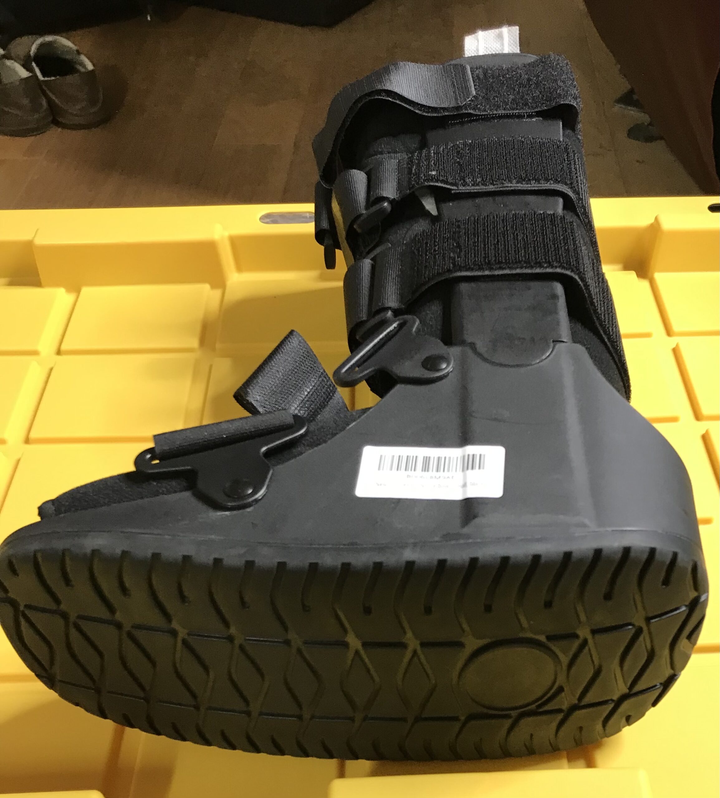 United Ortho Air Cam Walker Fracture Boot – Size Small – Black NEW - Image 8