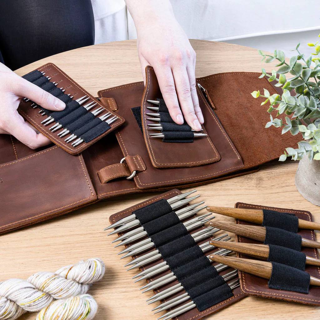 Thread & Maple Mini Binder Chocolate Brown Genuine Leather Knitting Organizer NE - Image 4