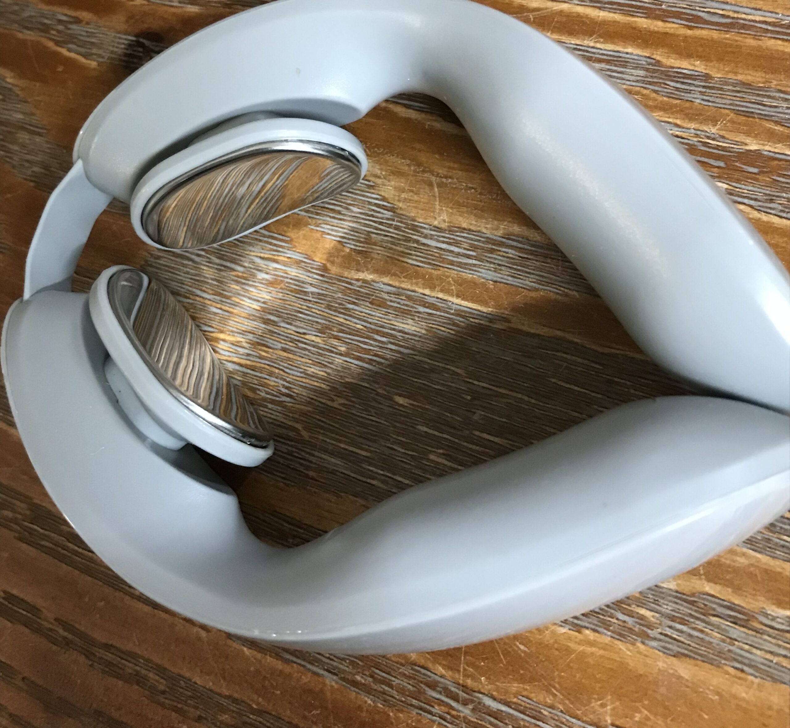 Smart Neck Massager K05 Electric Pulse Heat Therapy NEW - Image 9