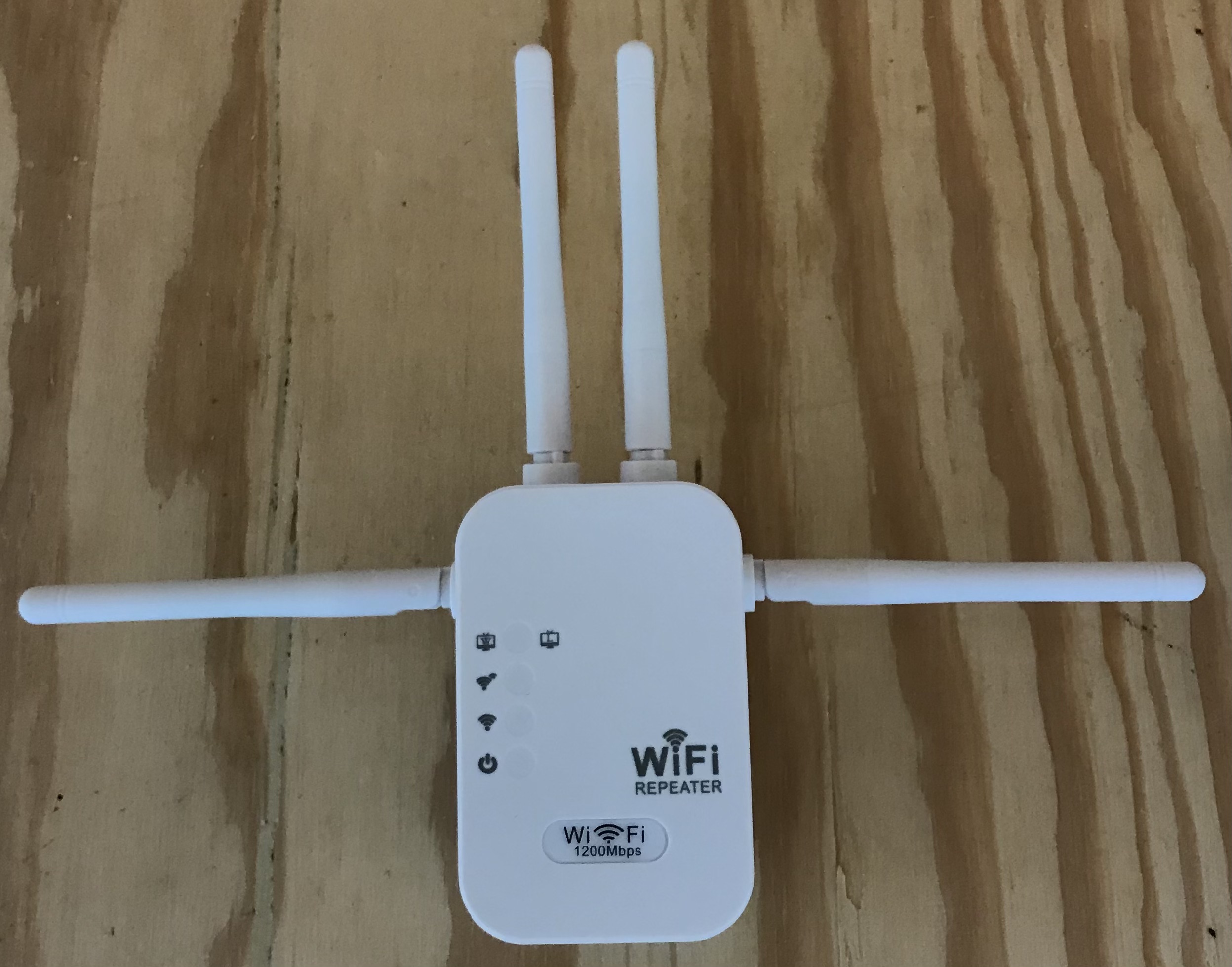 WiFi Signal Amplifier Wireless Range Extender Quad Antenna Network Repeater NEW - Image 3