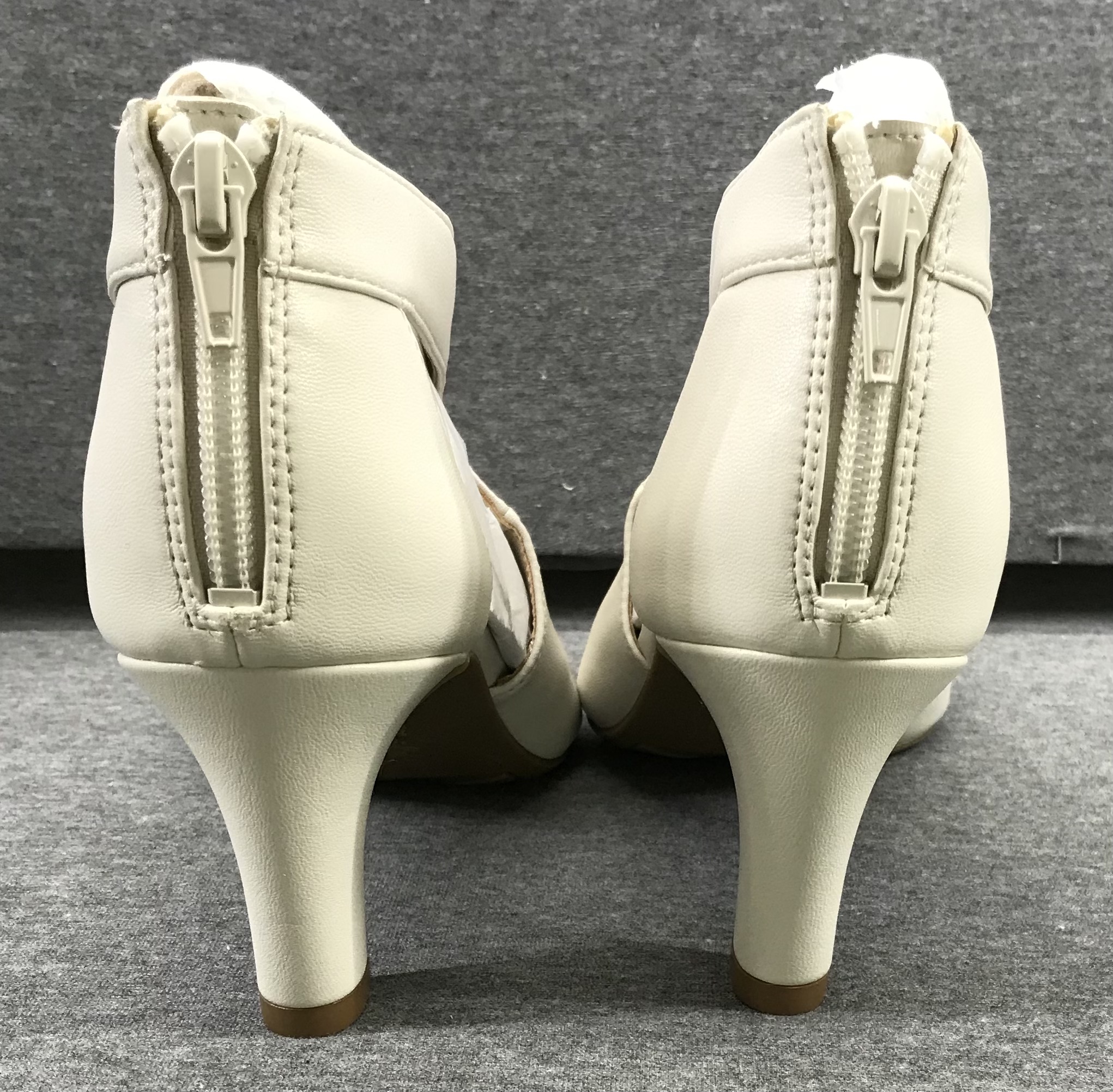 LifeStride Soft System Giovanna 2 Pumps Bone Size 7 NIB New In Box - Image 5