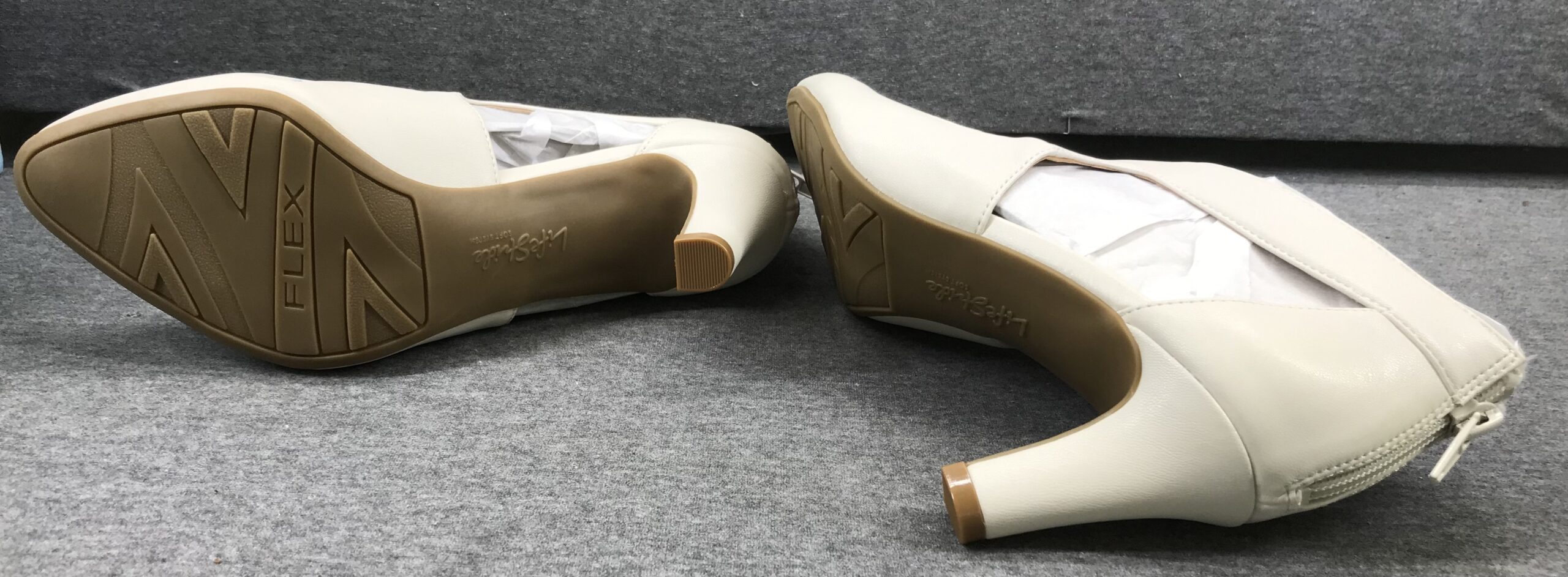 LifeStride Soft System Giovanna 2 Pumps Bone Size 7 NIB New In Box - Image 6