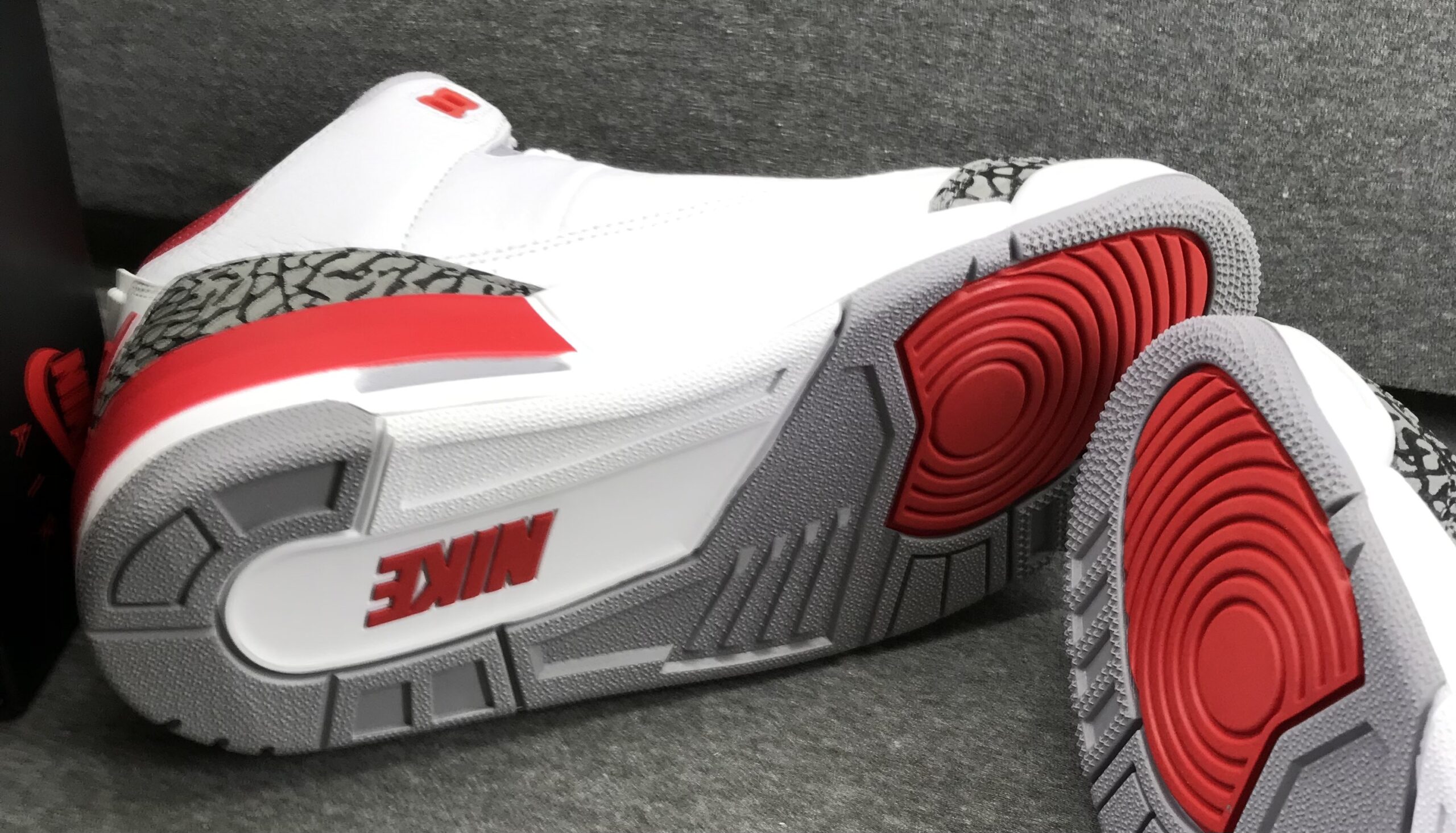 Nike Air Jordan 3 Retro White Fire Red Black Sz 5.5 DN3707-160 NEW - Image 8