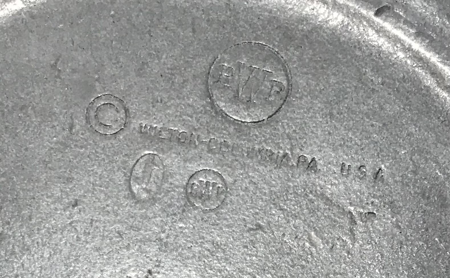 Vintage Wilton Armetale RWP Pewter Metal Platter Serving Bowl Columbia PA USA - photo 4